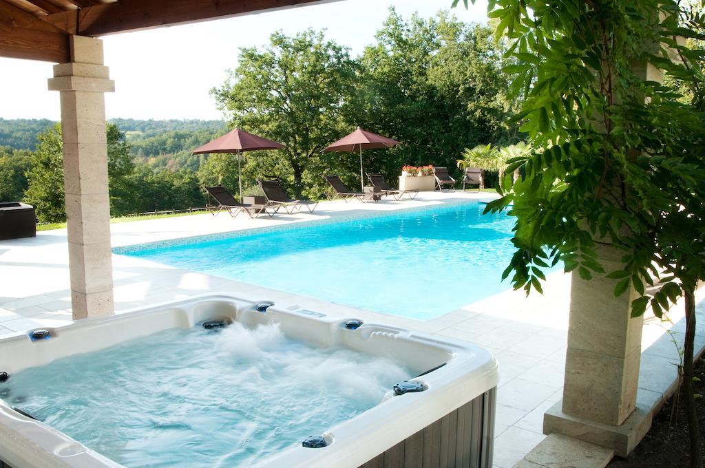 Domaine De La Fauconnie Hotel Campsegret Bagian luar foto