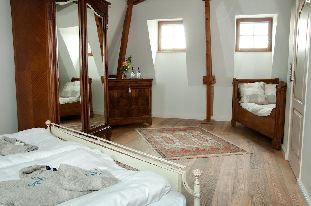 Domaine De La Fauconnie Hotel Campsegret Ruang foto